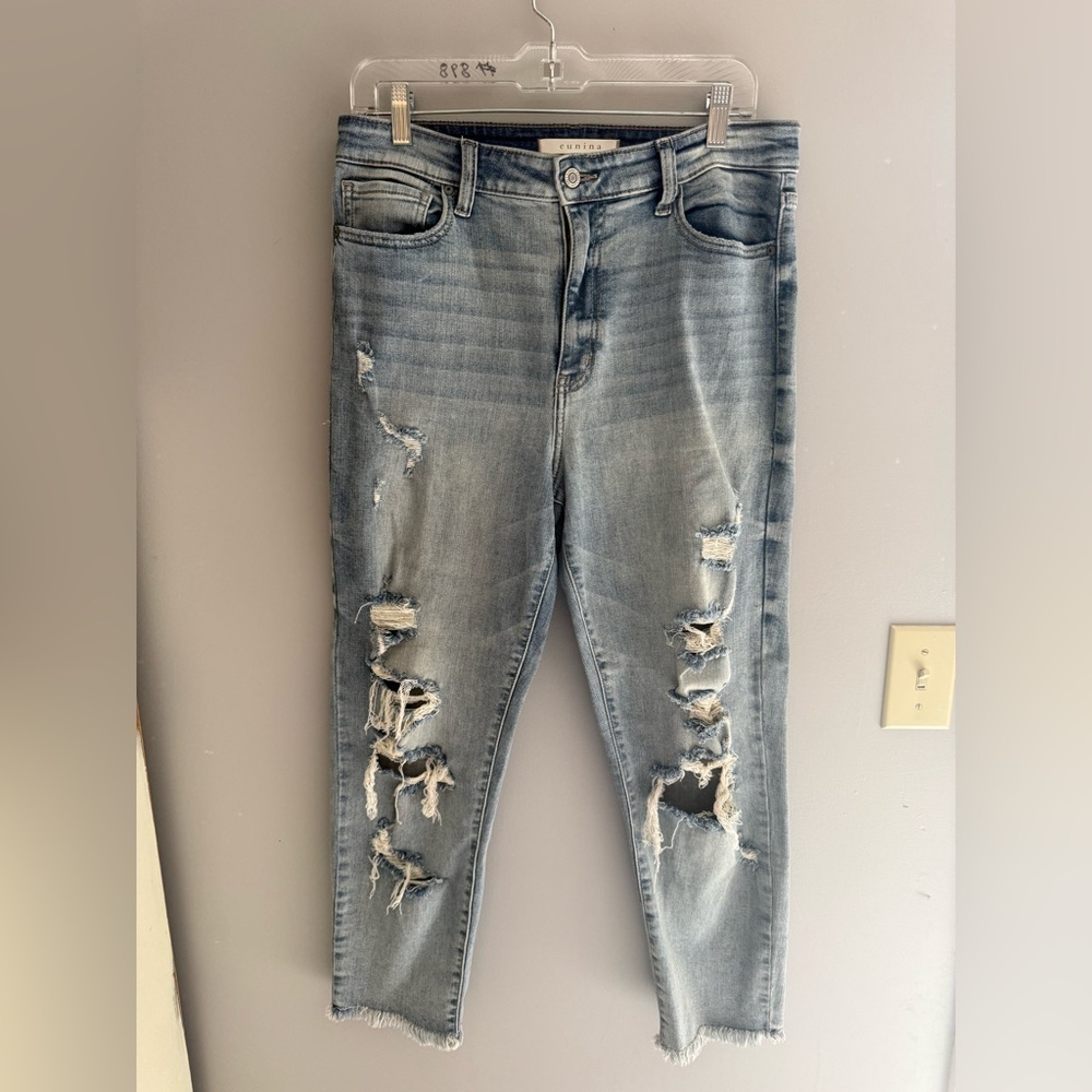 Eunina Women’s Tobi Super High Rise Mom Cropped Distressed Raw Hem Jeans SZ 13